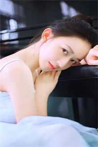 短命鬼专靠阳气续命，植物人太子爷被我吸醒了免费看