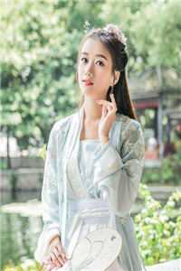 刚入职半个月，小白兔被上司盯上了by