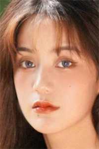 穿成小妃嫔，开局给贵妃下毒后续+番外