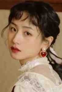 他向荆棘我向阳已完结版