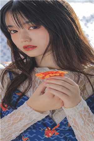 我如萤火途经夏夜无删减版