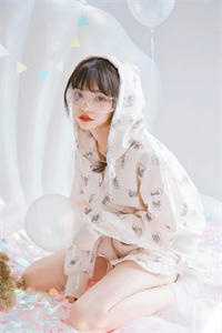 惊！下乡的女知青竟是顶级雇佣兵全局