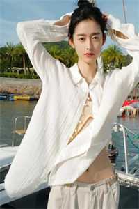 春庭雪落离人苑精彩