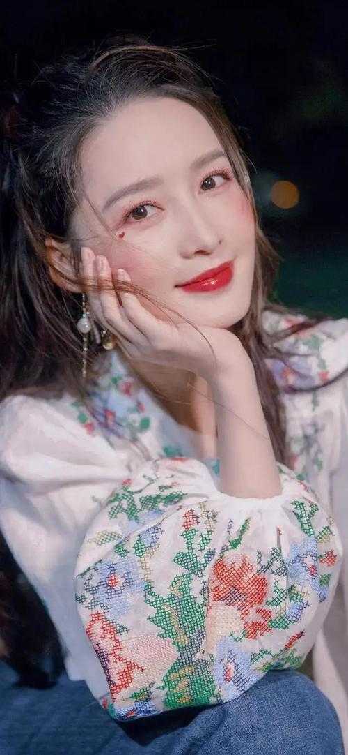 归春事晚杏花寒完整