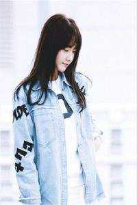 我跟闺蜜被杀后脱离世界回家，亲人们却疯了最新章节