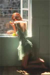 被室友污蔑厕所生子后，我捡个福星女儿躺赢了的小说