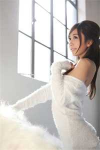 半阙残弦思华年by