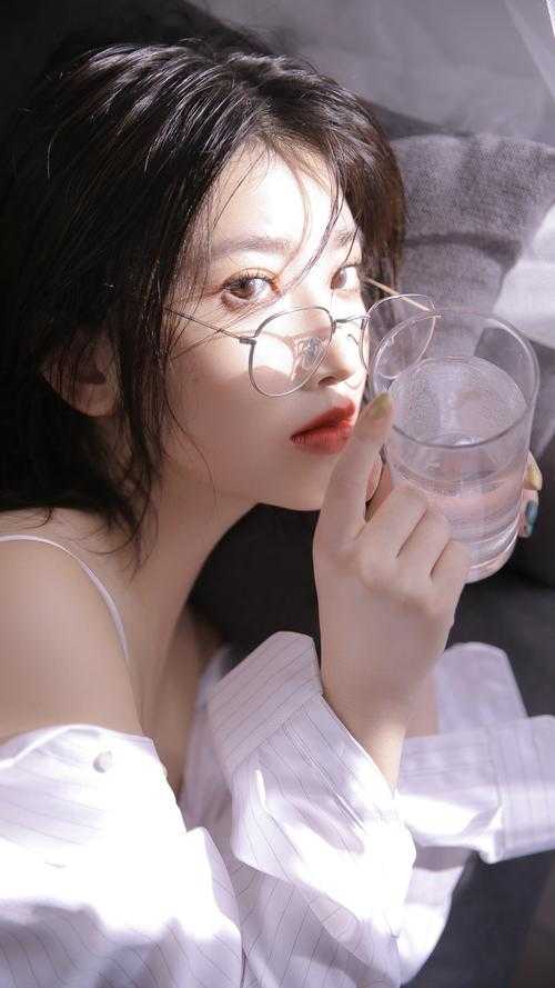 老婆为男学生自首悔婚后，她后悔疯了章节