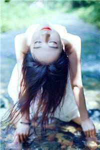 暮色沉溺于告别质量好文