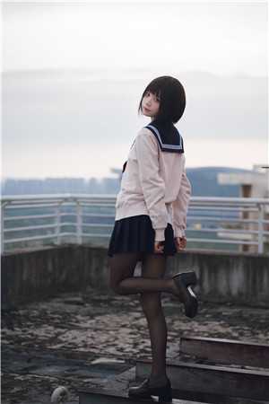 七零：废柴老爹的有钱闺女回来了在线看