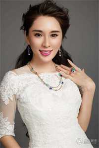 被假千金换婚？冷情军官喊她宝宝全集