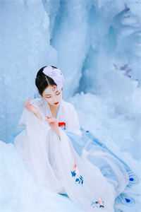 总裁把千万奖金颁给女实习生后，我直接让公司破产短篇小说阅读