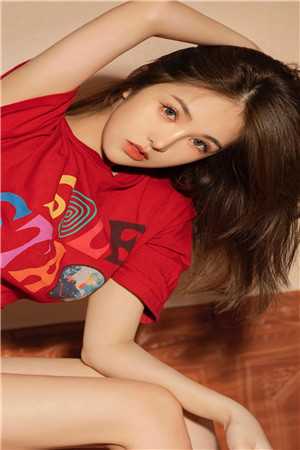 俏寡妇重生，赖上邻居糙汉最新