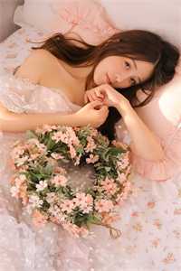 瑶池葬仙骨，风雨浸悲欢已完结