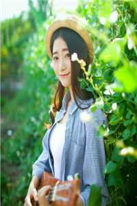 八年的女友，选择和别人结婚完整