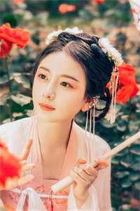 金丝雀飞走后，冷情霸总变疯批全篇