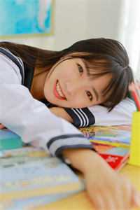 倚窗送风语爆火全网