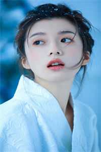 细雨洇湿青衫最新