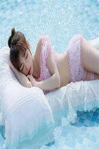 预知穿越，妹宝囤千亿物资穿八零前文+番外