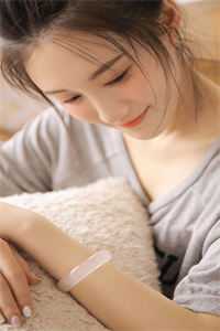 老婆偷偷跟丧妻兄弟结婚给他拿绿卡后，她悔疯了精选