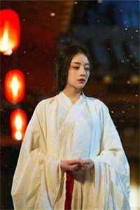 姐姐夺走母亲去受苦，她选择享福在线