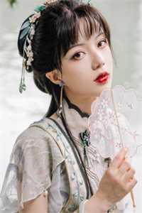 绑定系统后，攻略前女友闺蜜高口碑