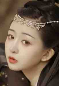 梨枝空映月，不见旧人归无删版